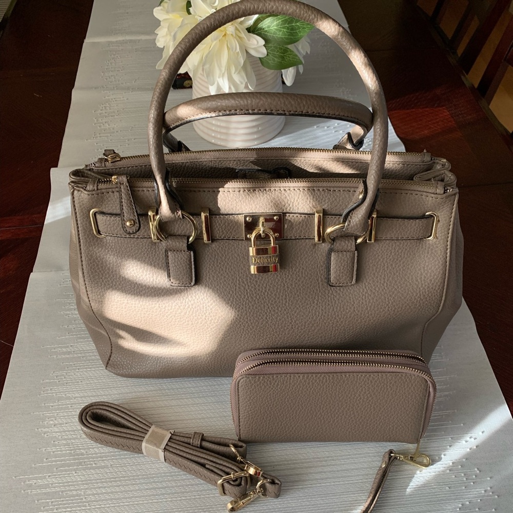 Deluxity Large Handbag - beige